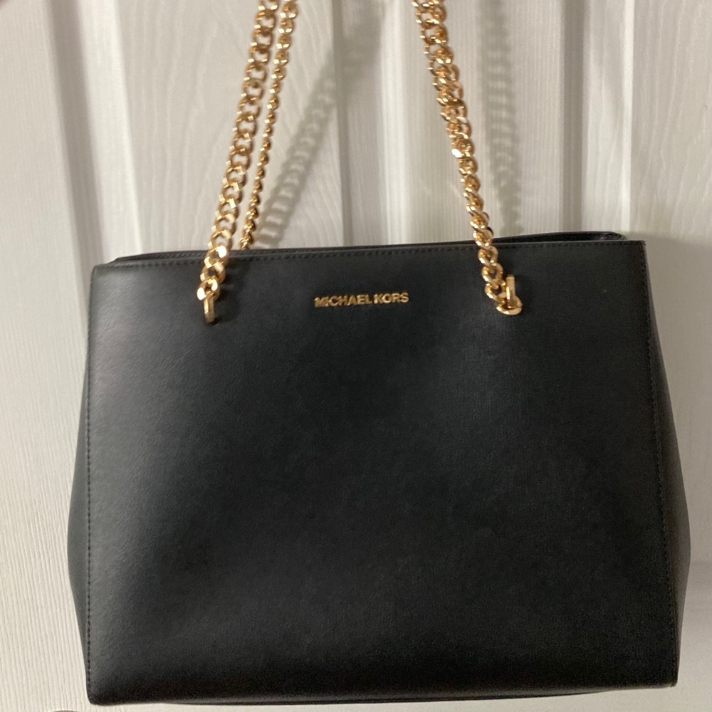 Michael Kors Jet Set Travel Purse